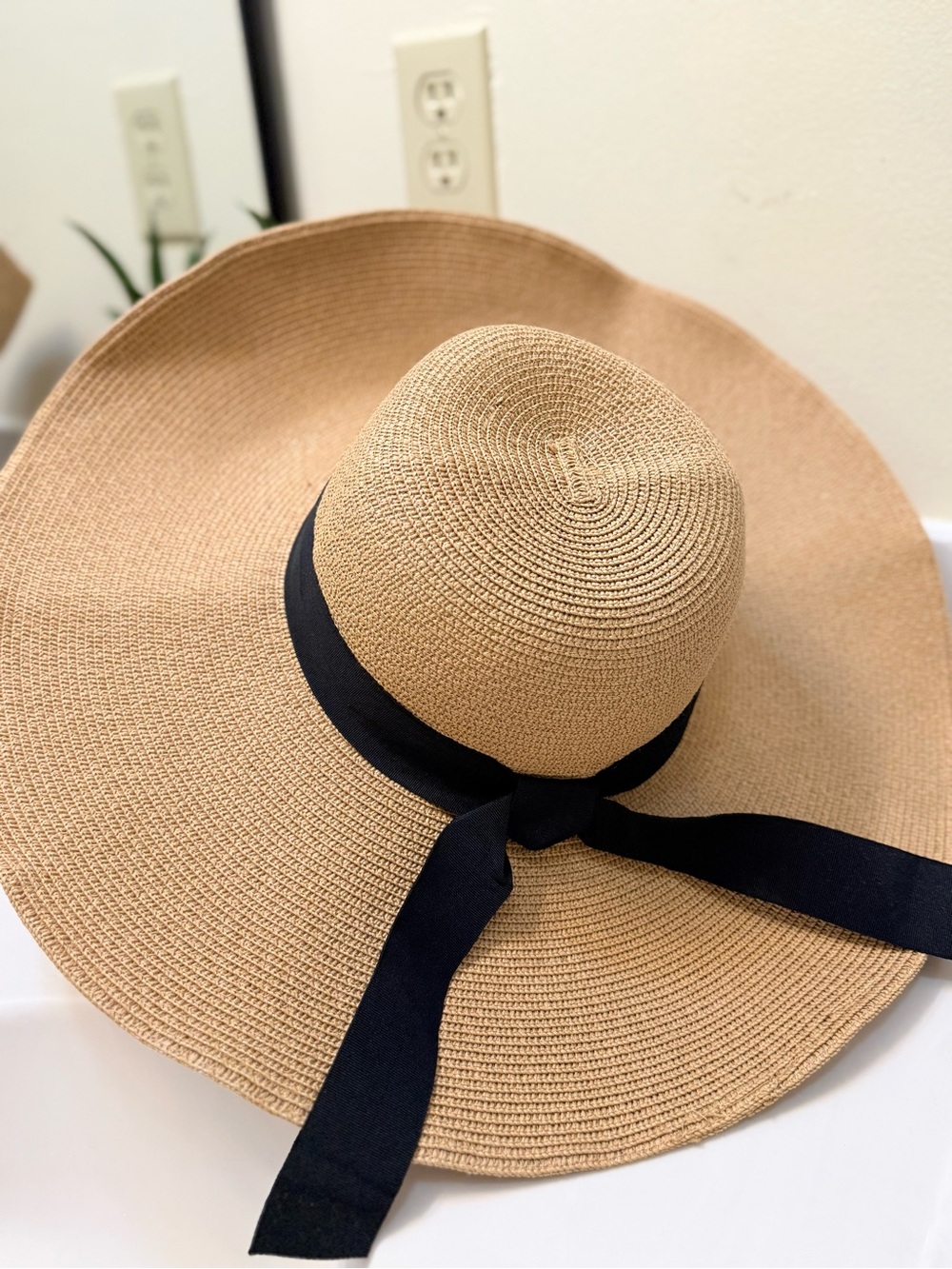 Wide Brim Straw Sun Hat with Black Ribbon Verabella Size M/L - Picture 3 of 8